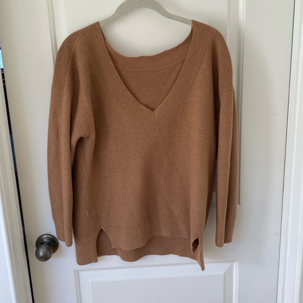 Cotton and wool camel v-neck sweater